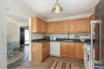 52 Greenbrook Drive 52 #52, Bloomfield, NJ 07003 - Photo 9