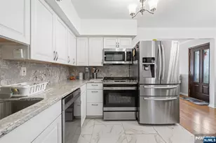 52 Galewood Dr 52, Old Bridge Township, NJ 07747 - Photo 7