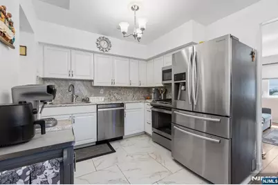 52 Galewood Drive 52 #52, Old Bridge Township, NJ 07747 - Photo 5