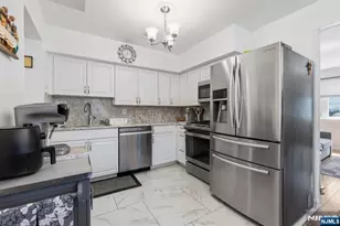 52 Galewood Dr 52, Old Bridge Township, NJ 07747 - Photo 5