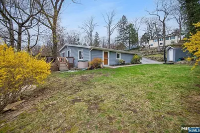 10 Laurel Trail, Kinnelon, NJ 07405 - Photo 3