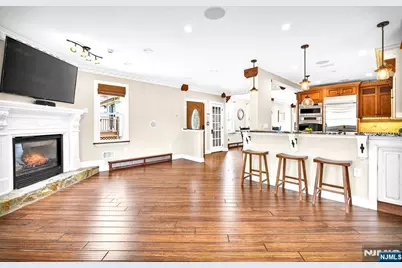 22 Vine Street, Nutley, NJ 07110 - Photo 13