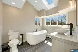 27 Omaha Rd, Wayne, NJ 07470 - Photo 25