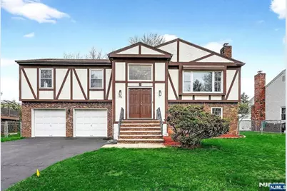 392 Mercer Avenue, River Edge, NJ 07661 - Photo 1