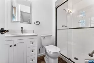 392 Mercer Ave, River Edge, NJ 07661 - Photo 15