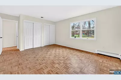 392 Mercer Avenue, River Edge, NJ 07661 - Photo 27
