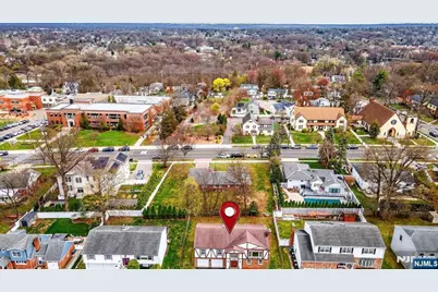 392 Mercer Avenue, River Edge, NJ 07661 - Photo 33