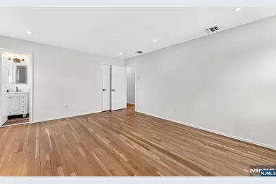 392 Mercer Avenue, River Edge, NJ 07661 - Photo 13