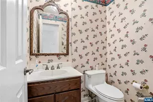 8 Irongate 202, Metuchen, NJ 08840 - Photo 11
