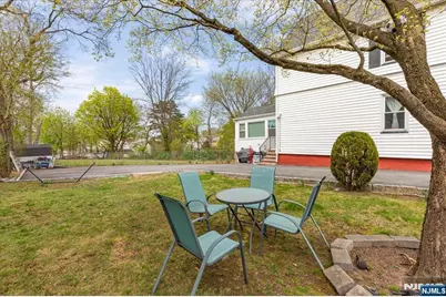 296 Berkeley Avenue, Bloomfield, NJ 07003 - Photo 35
