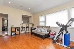 296 Berkeley Ave, Bloomfield, NJ 07003 - Photo 9