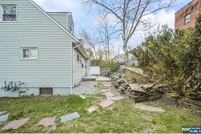 2 Elizabeth Street, Ridgefield, NJ 07657 - Photo 3
