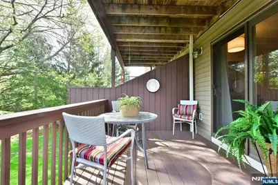 41 Litchult Lane, Mahwah, NJ 07430 - Photo 17
