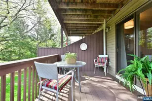 41 Litchult Ln, Mahwah, NJ 07430 - Photo 17