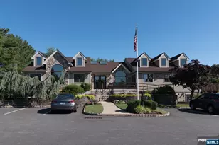 41 Litchult Ln, Mahwah, NJ 07430 - Photo 39