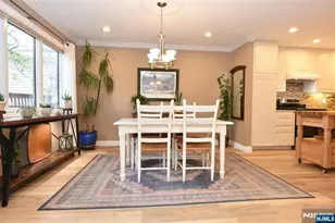 41 Litchult Ln, Mahwah, NJ 07430 - Photo 7