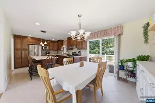 28 Lord Stirling Dr, Parsippany, NJ 07054 - Photo 9