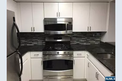 603 Ellery Court 603 #603, Edgewater, NJ 07020 - Photo 7