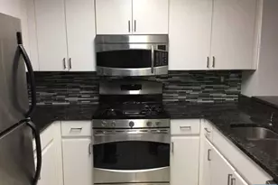603 Ellery Ct 603, Edgewater, NJ 07020 - Photo 7
