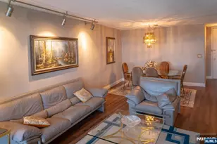 555 North Ave 19C, Fort Lee, NJ 07024 - Photo 7