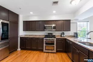 30 Mountain Ave 11, Paterson, NJ 07501 - Photo 5
