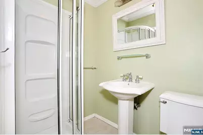 263 Hoover Avenue, Bloomfield, NJ 07003 - Photo 17
