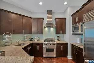 1112 The Plaza 1112, Tenafly, NJ 07670 - Photo 11