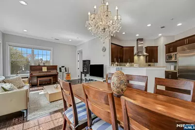 1112 The Plaza 1112 #1112, Tenafly, NJ 07670 - Photo 9