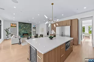 61 Edgewater Rd, Cliffside Park, NJ 07010 - Photo 15