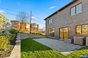 61 Edgewater Rd, Cliffside Park, NJ 07010 - Photo 5