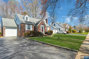 149 Park Dr, New Milford, NJ 07646 - Photo 5
