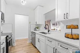 200 Paterson Ave 1A, East Rutherford, NJ 07073 - Photo 5