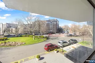 6050 Kennedy Blvd 2E, West New York, NJ 07093 - Photo 17