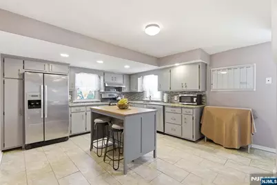 201 Floyd Street, Belleville, NJ 07109 - Photo 7