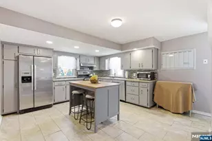 201 Floyd St, Belleville, NJ 07109 - Photo 7