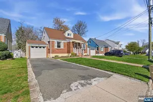 201 Floyd St, Belleville, NJ 07109 - Photo 3