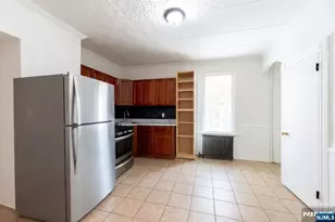 76 4th St, Paterson, NJ 07522 - Photo 3