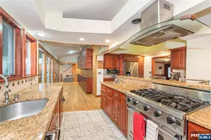 47 Laurel Dr, Wayne, NJ 07470 - Photo 3