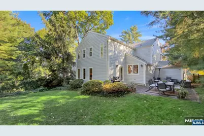89 Surrey Lane, Tenafly, NJ 07670 - Photo 3