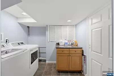 89 Surrey Lane, Tenafly, NJ 07670 - Photo 43