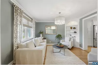 89 Surrey Lane, Tenafly, NJ 07670 - Photo 7