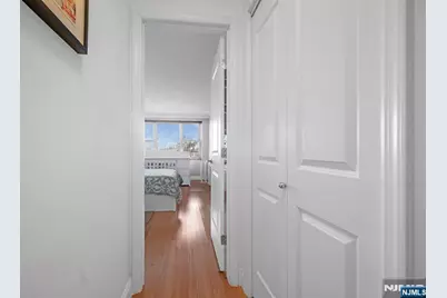 2000 Linwood Avenue 5B #5B, Fort Lee, NJ 07024 - Photo 11