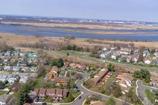 8 Sherbone Pl 2108, Sayreville, NJ 08872 - Photo 21