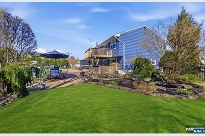 1 Chalen Court, Pequannock Township, NJ 07444 - Photo 43