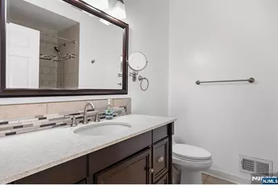 373 Kingston Court 373 #373, West New York, NJ 07093 - Photo 25