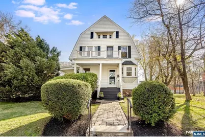 39 Draper Terrace, Montclair, NJ 07042 - Photo 1
