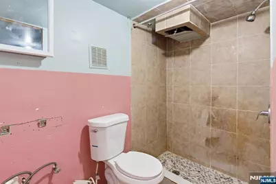 318 Ellery Avenue, Newark, NJ 07106 - Photo 29