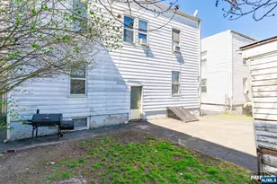 318 Ellery Ave, Newark, NJ 07106 - Photo 37