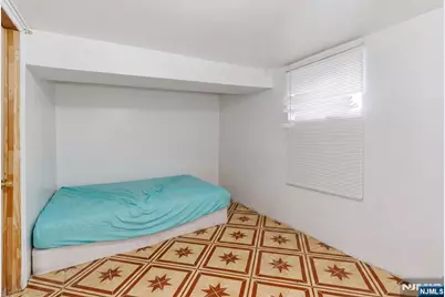 318 Ellery Avenue, Newark, NJ 07106 - Photo 31