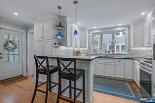 41 Oakwood Ave, Montclair, NJ 07043 - Photo 15